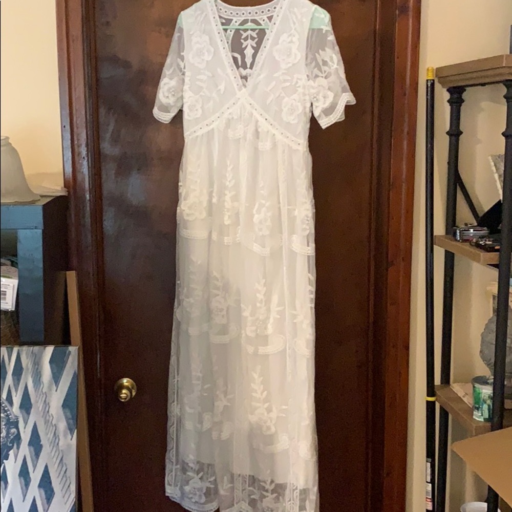 White floral maxi dress